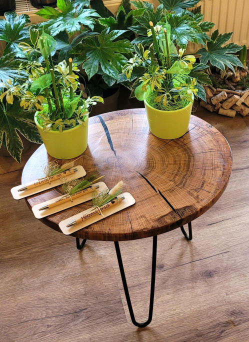 Beistelltisch aus Eiche